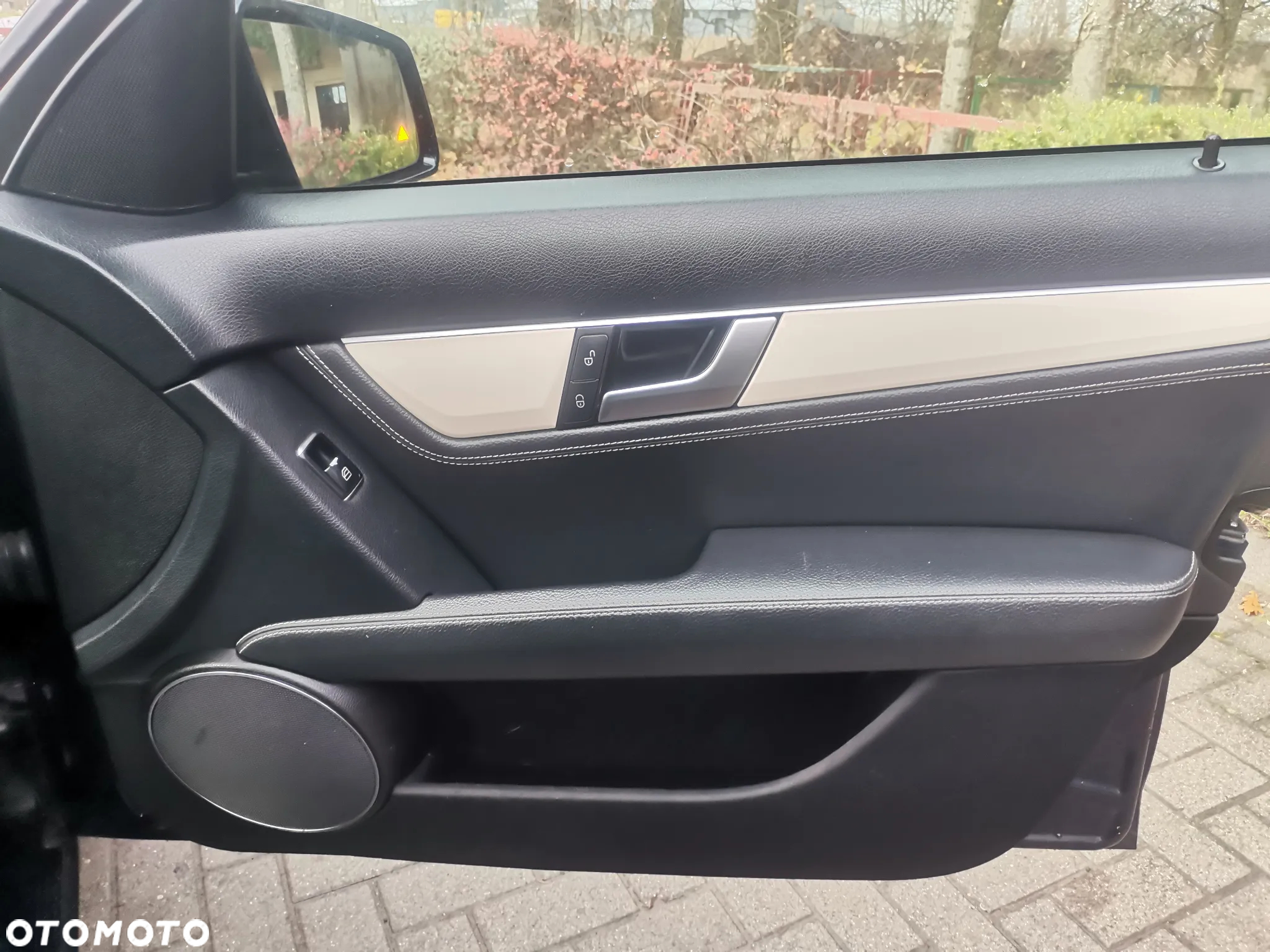 Mercedes-Benz Klasa C 220 CDI BlueEff Avantgarde - 10