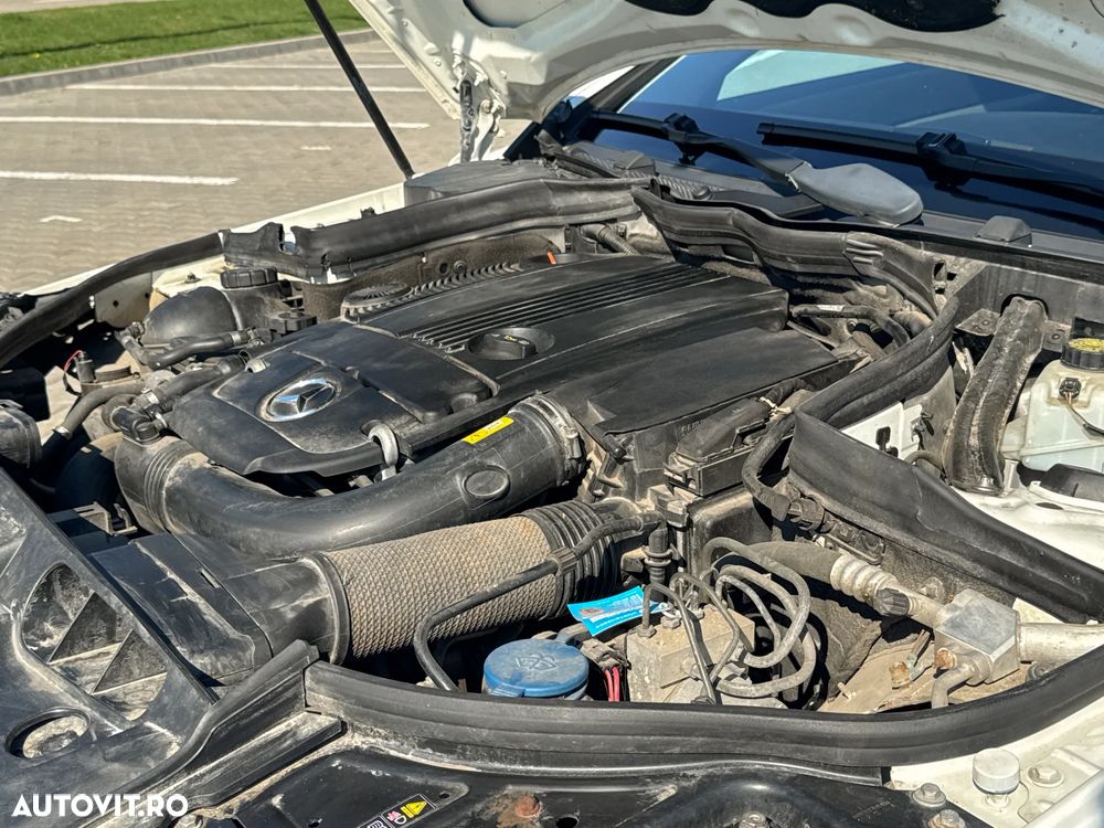 Mercedes-Benz E 250 BlueEFFICIENCY 7G-TRONIC Avantgarde - 18