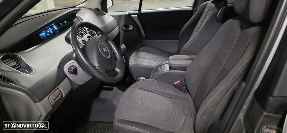 Renault Scénic 1.5 dCi Privilège Luxe - 9
