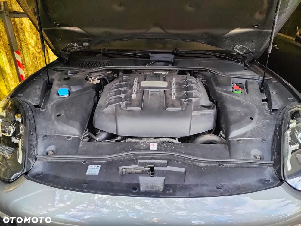Porsche Cayenne S Diesel - 15
