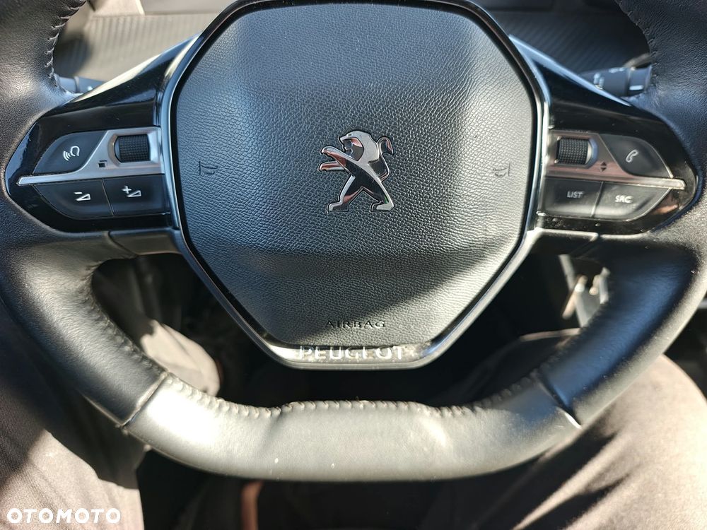 Peugeot 2008 BlueHDi 100 Active - 17