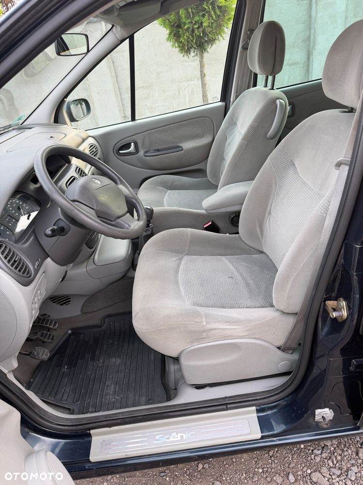 Renault Scenic 1.6 16V EXA - 10