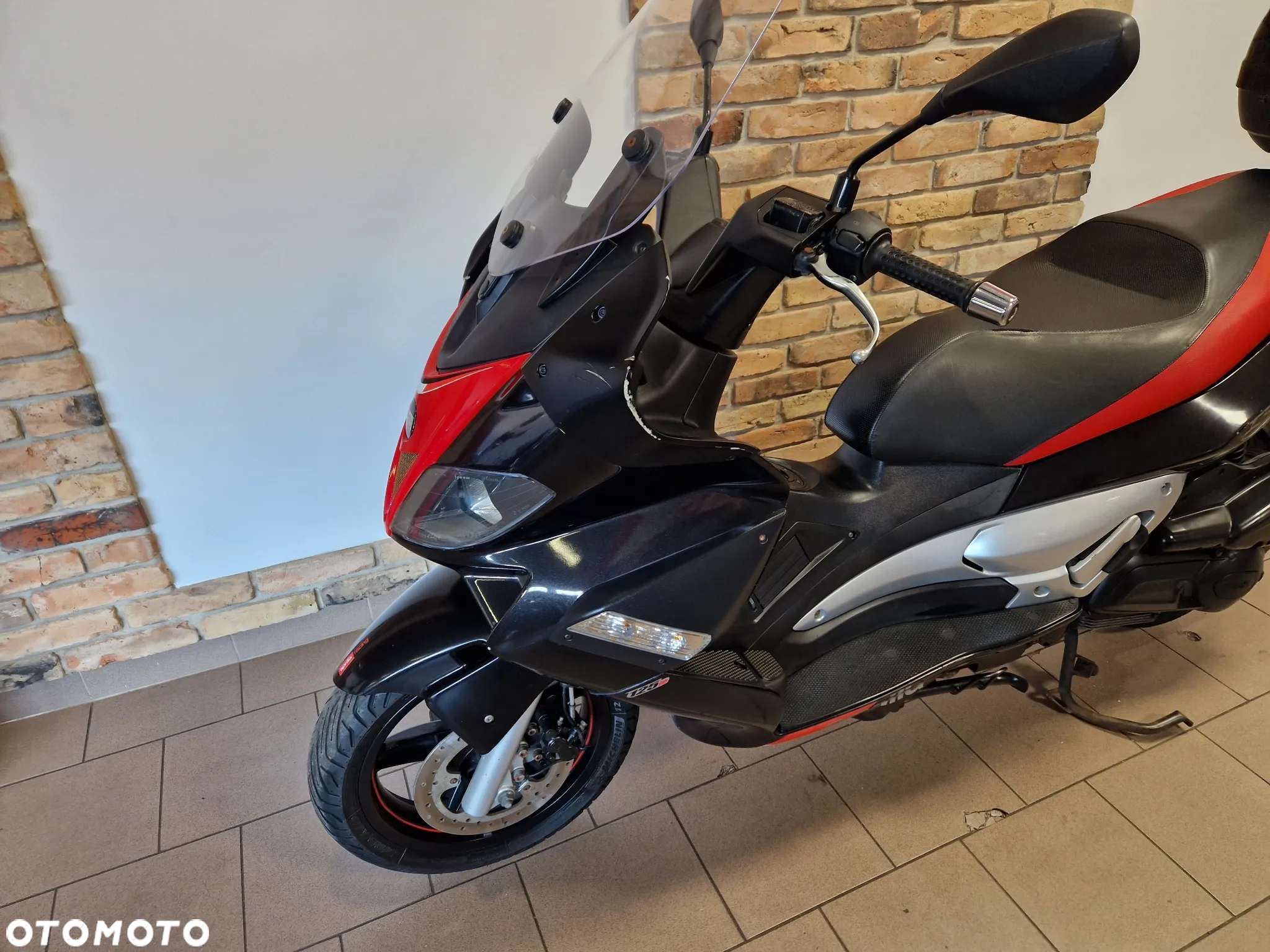 Aprilia SR - 24