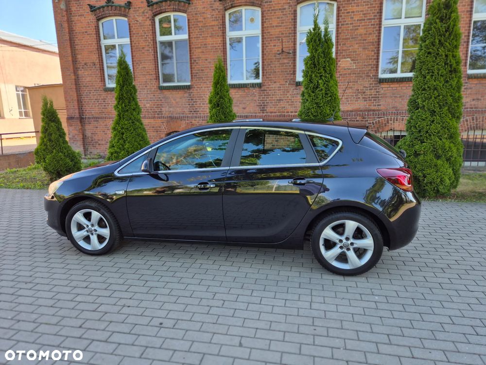 Opel Astra 1.4 ecoFLEX - 14