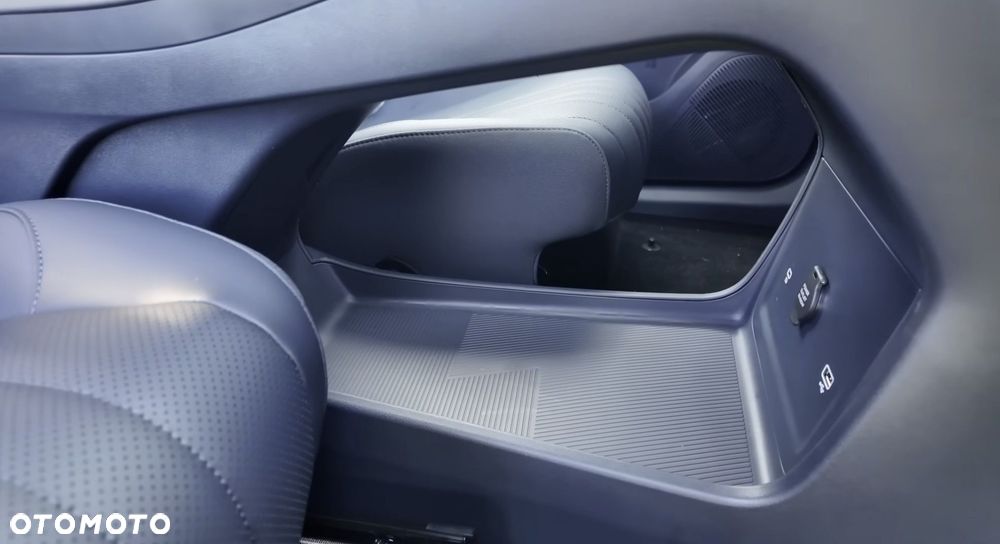 Geely Starray EM-i 1.5 PHEV Pro - 13