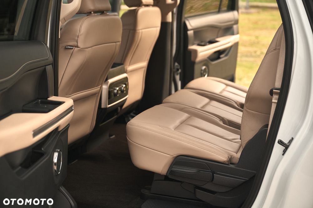 Ford Expedition - 21