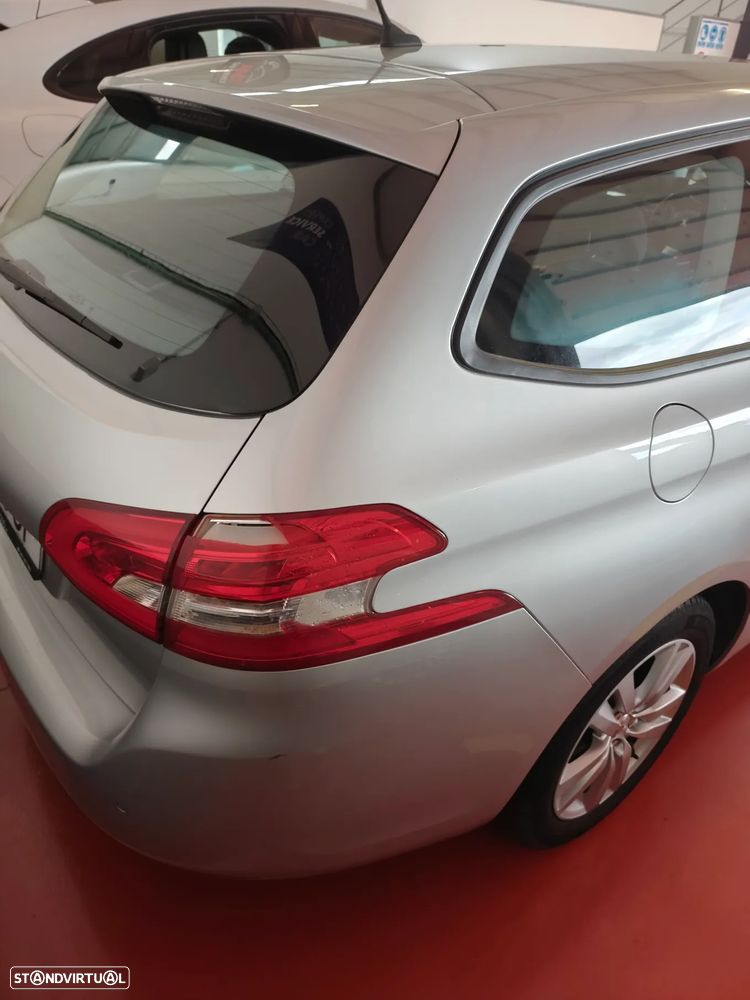 Peugeot 308 SW - 3