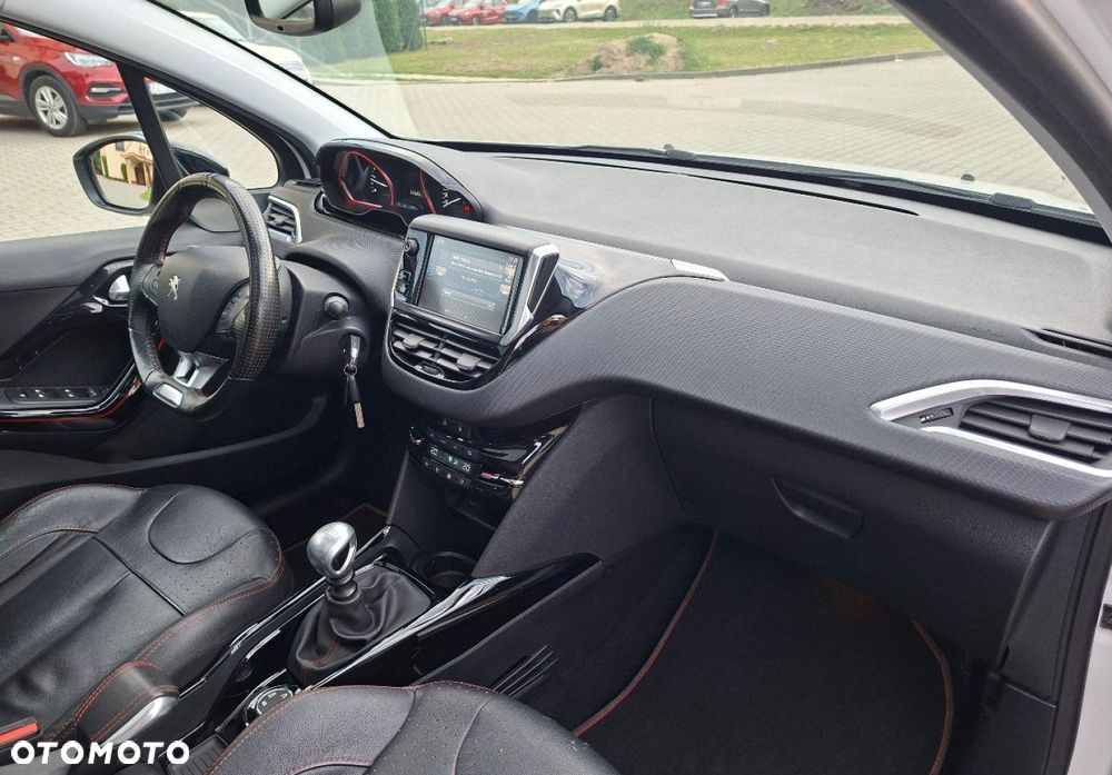 Peugeot 2008 - 17