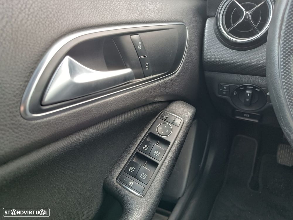 Mercedes-Benz A 180 CDI BlueEFFICIENCY Edition Style - 17