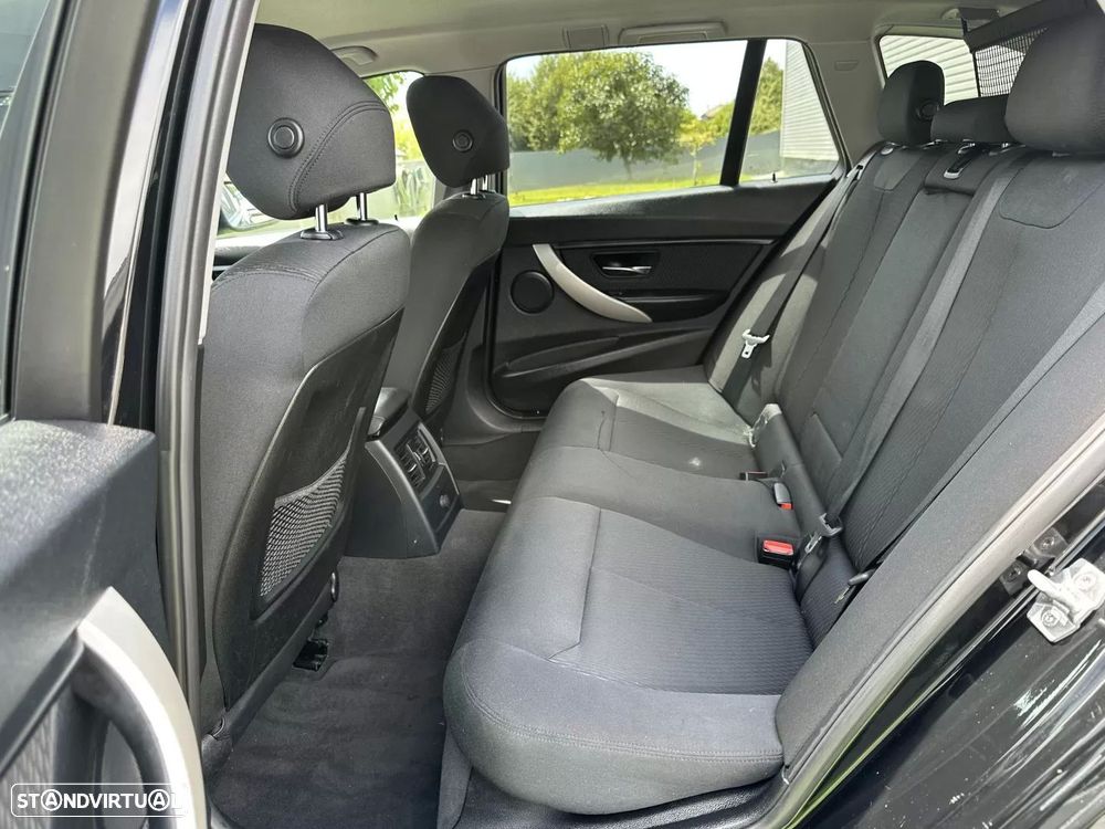 BMW 318 d Aut. Sport Line - 51