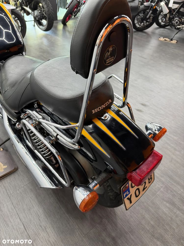 Honda VF - 17