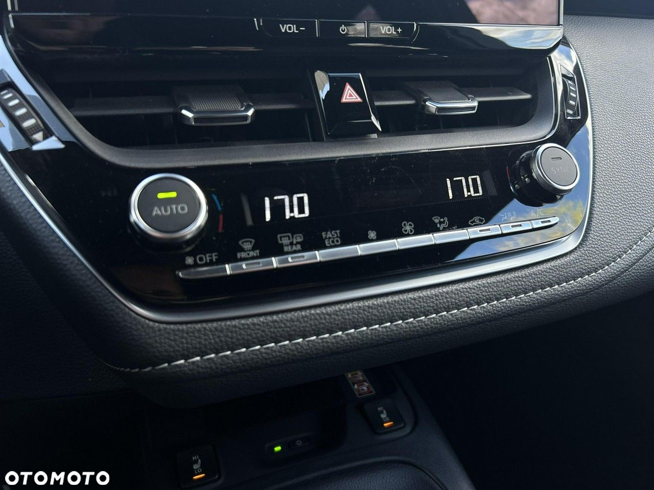 Toyota Corolla - 16