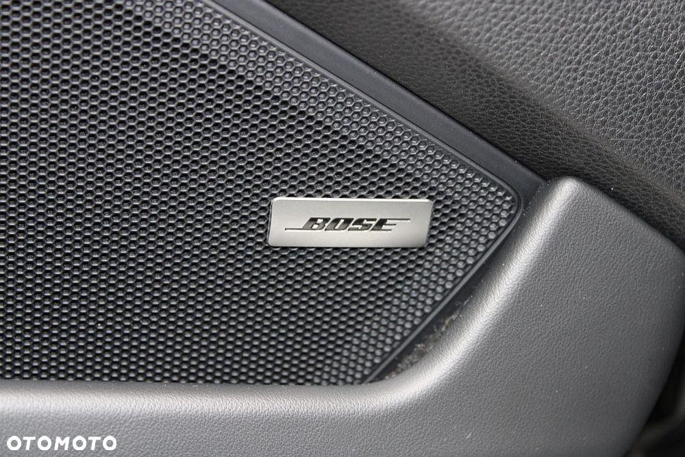 Porsche 911 Carrera - 39