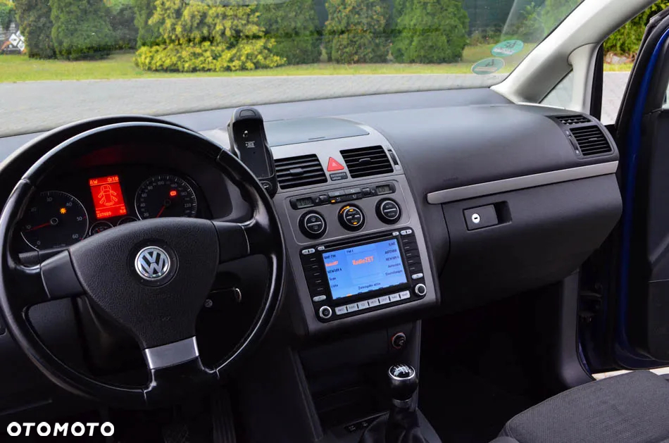 Volkswagen Touran 2.0 TDI DPF Highline - 30
