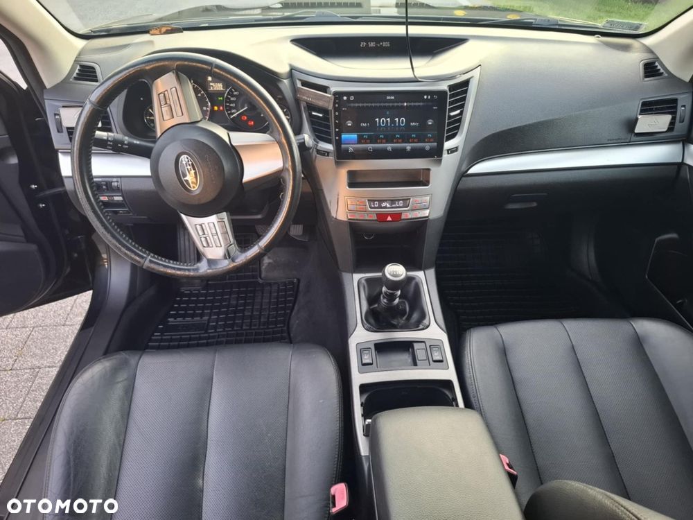 Subaru Outback - 3