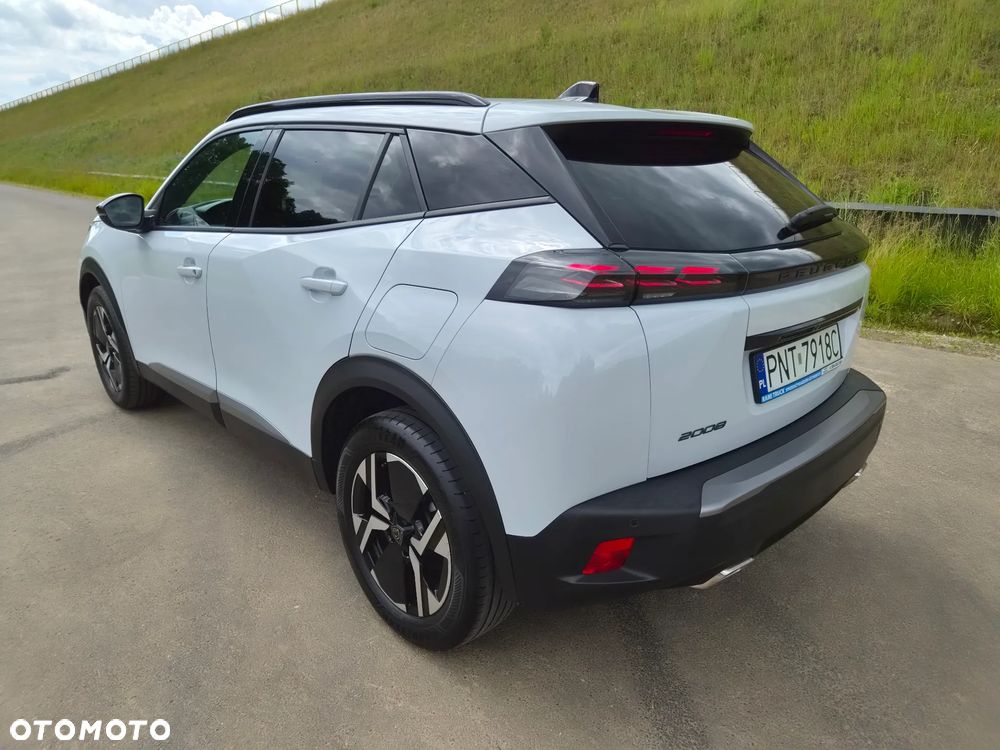 Peugeot 2008 1.2 PureTech Allure Pack S&S EAT8 - 10