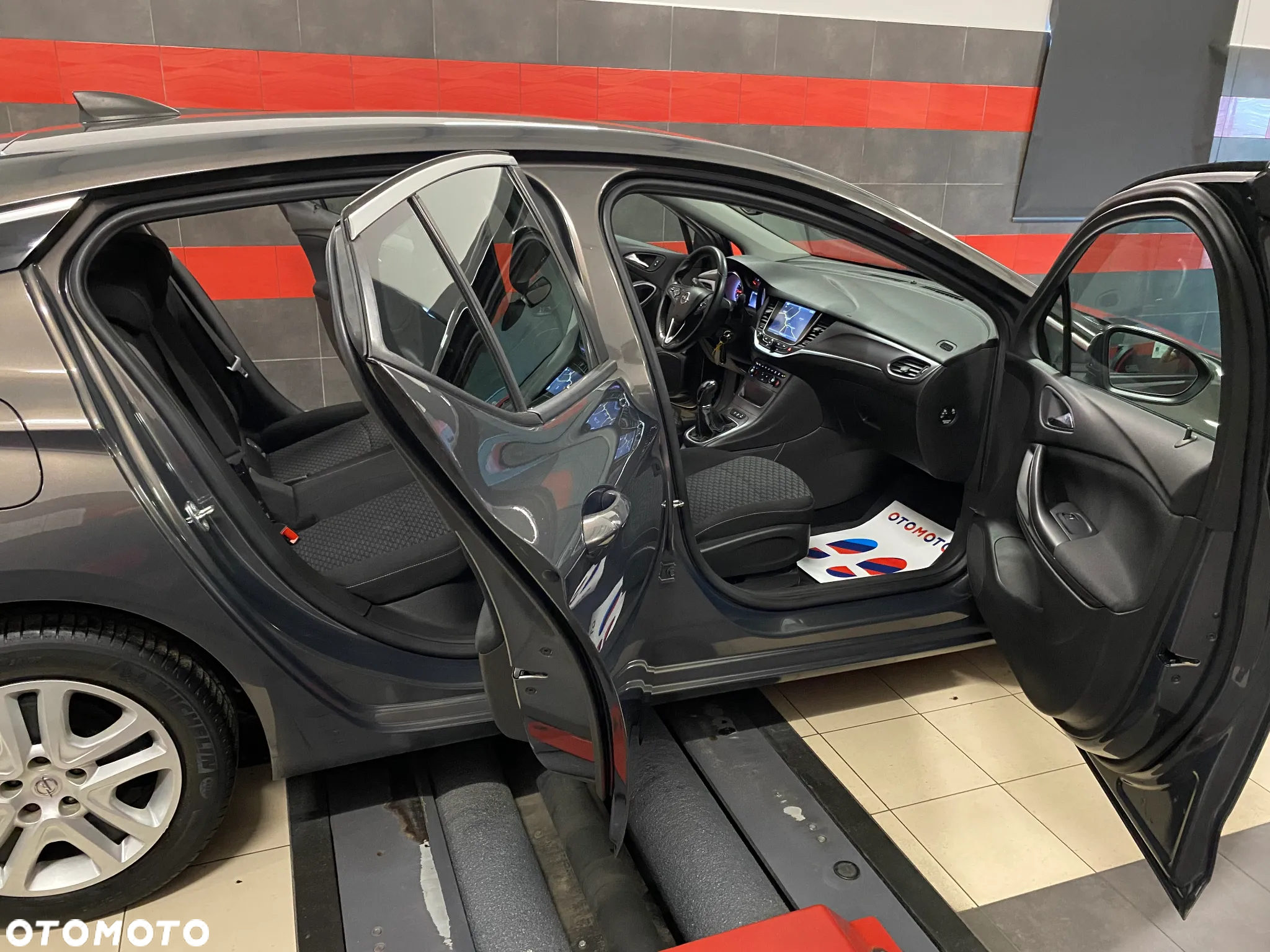 Opel Astra V 1.4 T Dynamic - 28