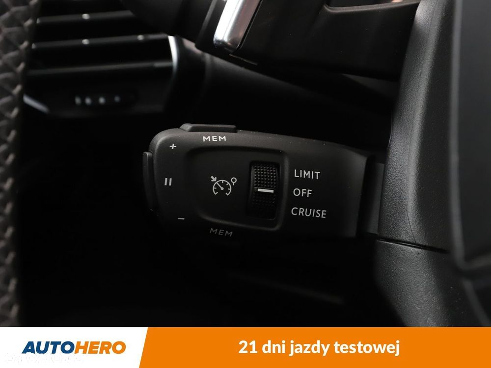 DS Automobiles DS 7 Crossback - 32