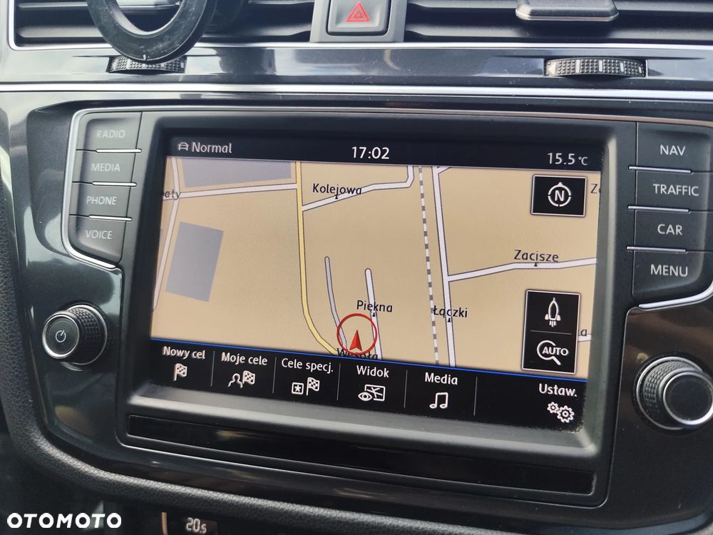 Volkswagen Tiguan 2.0 TDI SCR 4MOTION BlueMotion Technology DSG Sport & Style - 24