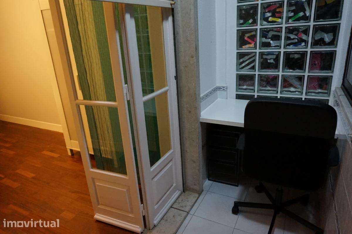 Quarto - localizado em Alvalade Lisbon - Grande imagem: 4/26