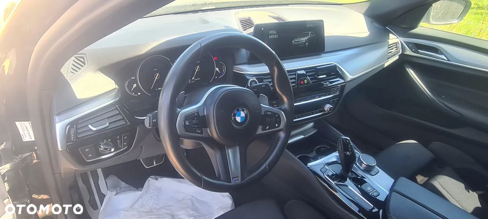 BMW Seria 5 520d xDrive M Sport sport - 7