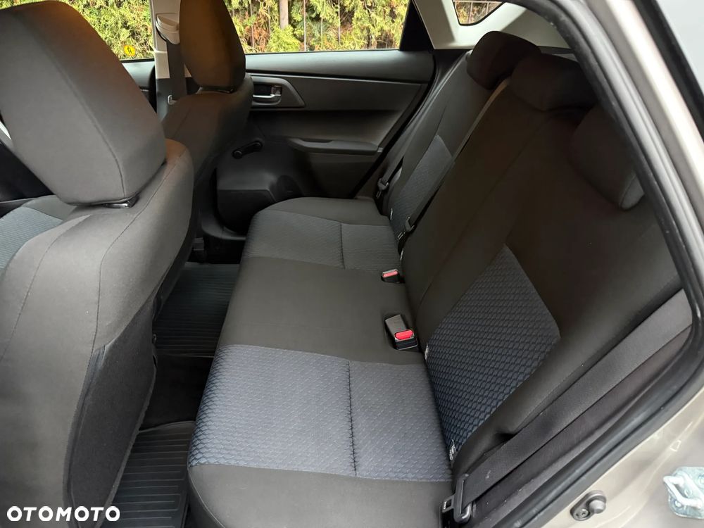 Toyota Auris 1.33 VVT-i Active - 8