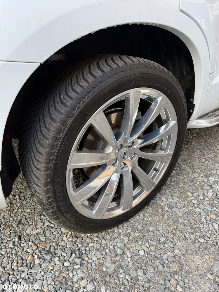 Volvo XC 90 - 8
