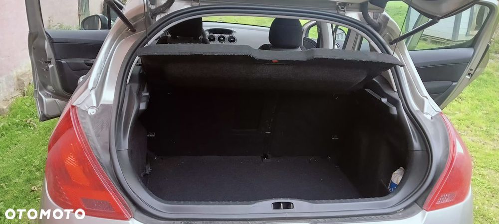 Peugeot 308 - 8