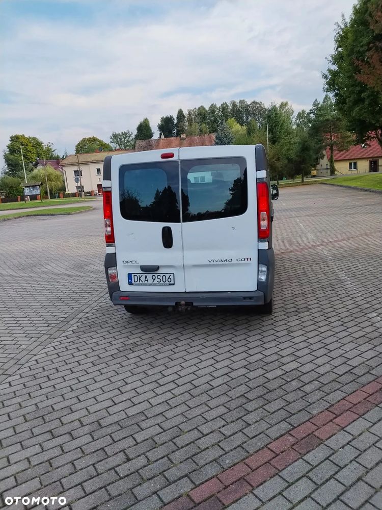 Opel vivaro - 10
