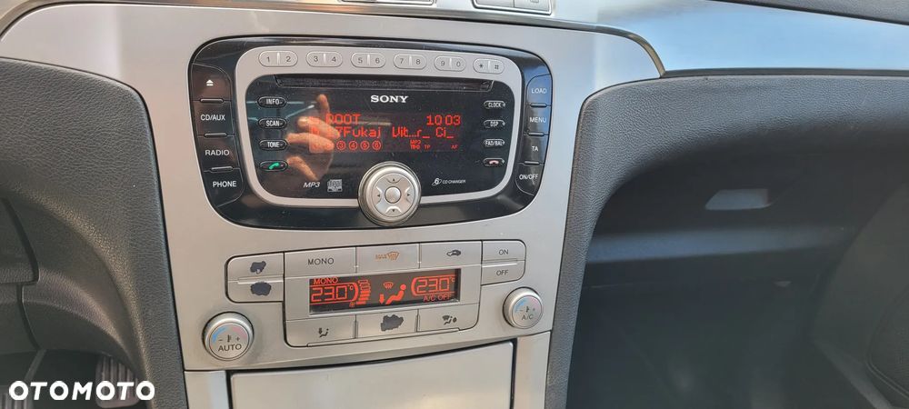 Ford S-Max 2.5 Titanium - 18