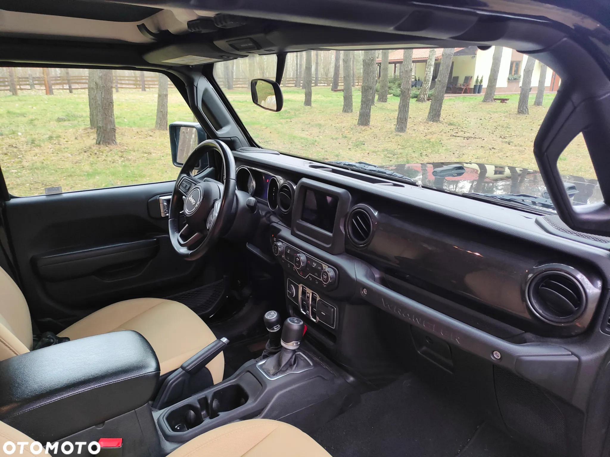 Jeep Wrangler - 16