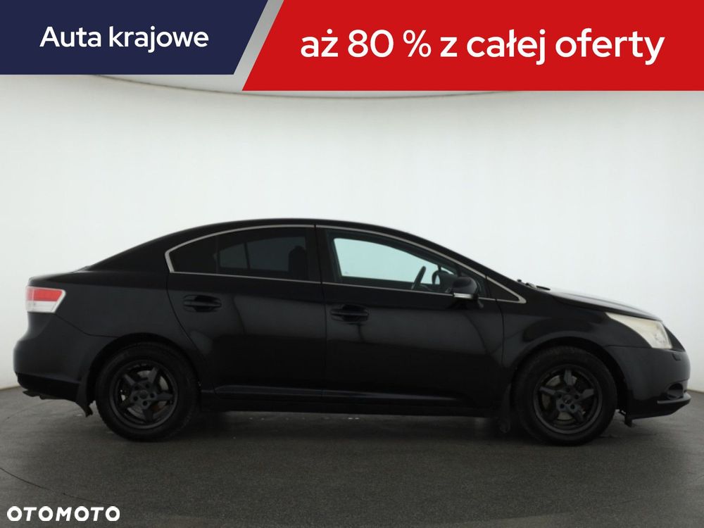 Toyota Avensis - 8