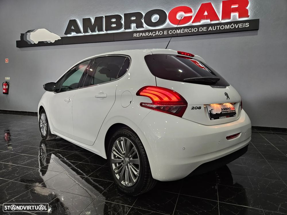Peugeot 208 1.2 PureTech Allure - 4