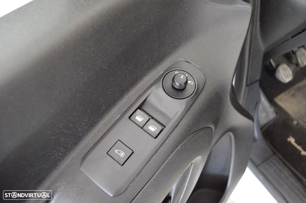 Citroën Berlingo Outro - 18