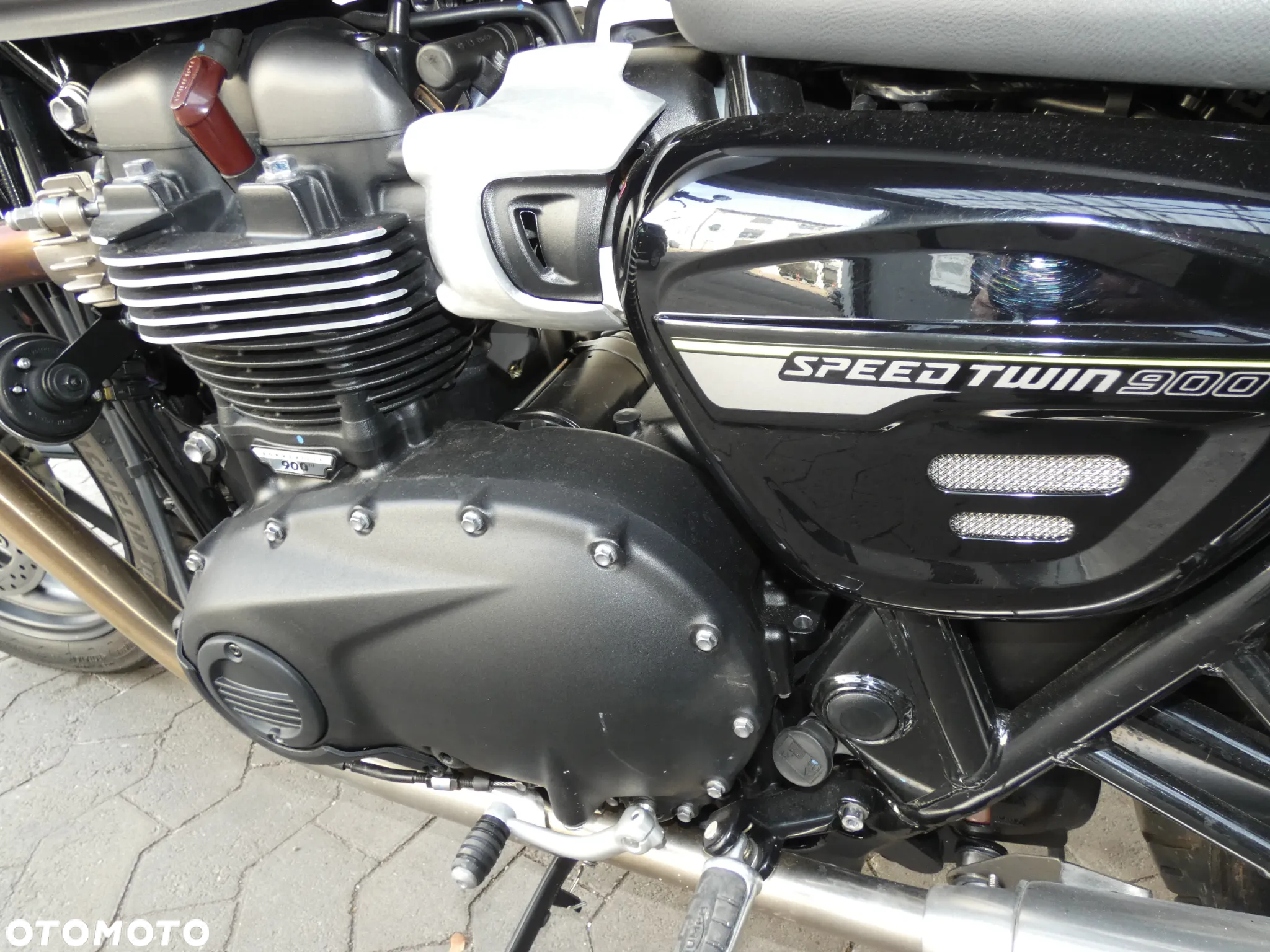 Triumph Speed Twin - 18