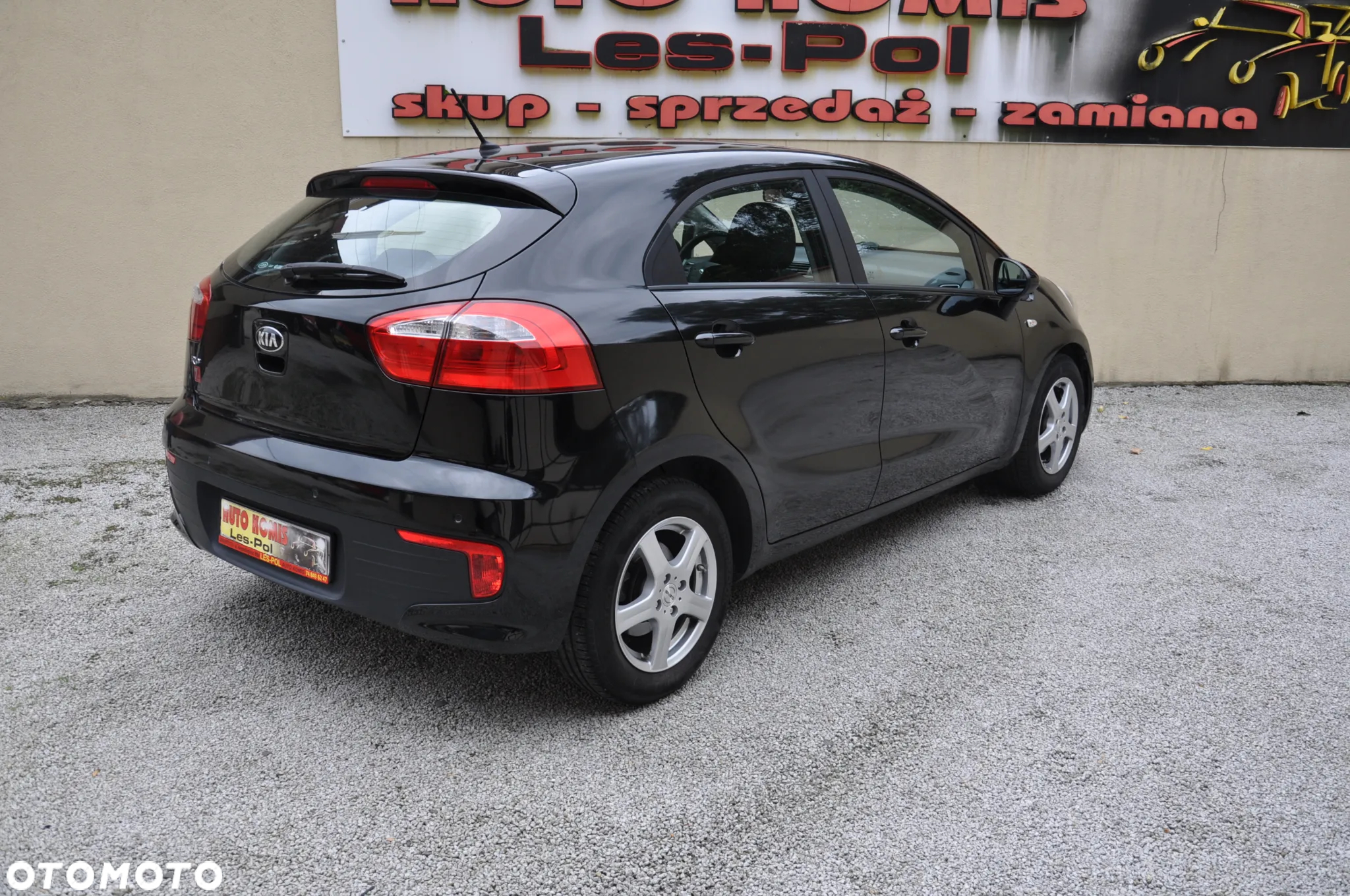 Kia Rio - 11