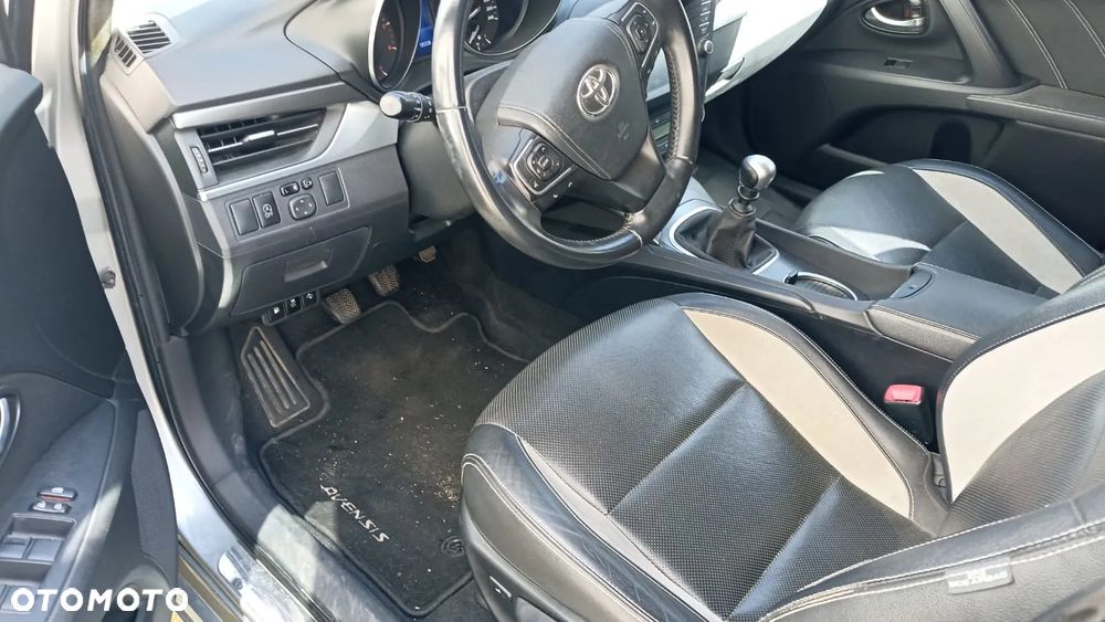 Toyota Avensis 2.0 D-4D Prestige - 6