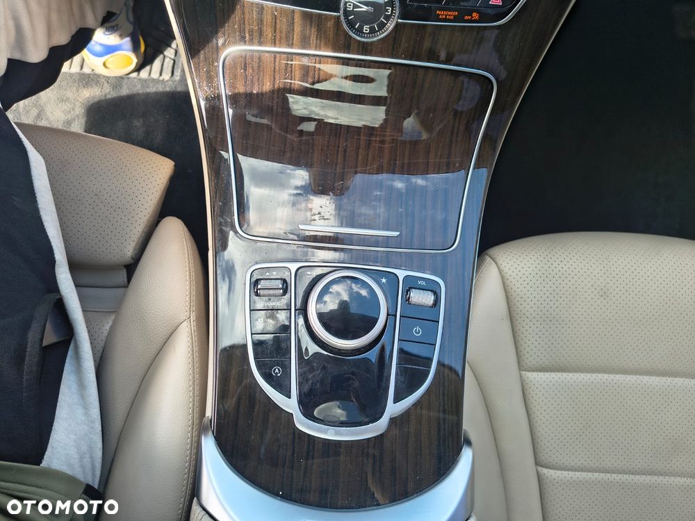 Mercedes-Benz Klasa C 300 4MATIC 9G-TRONIC - 18