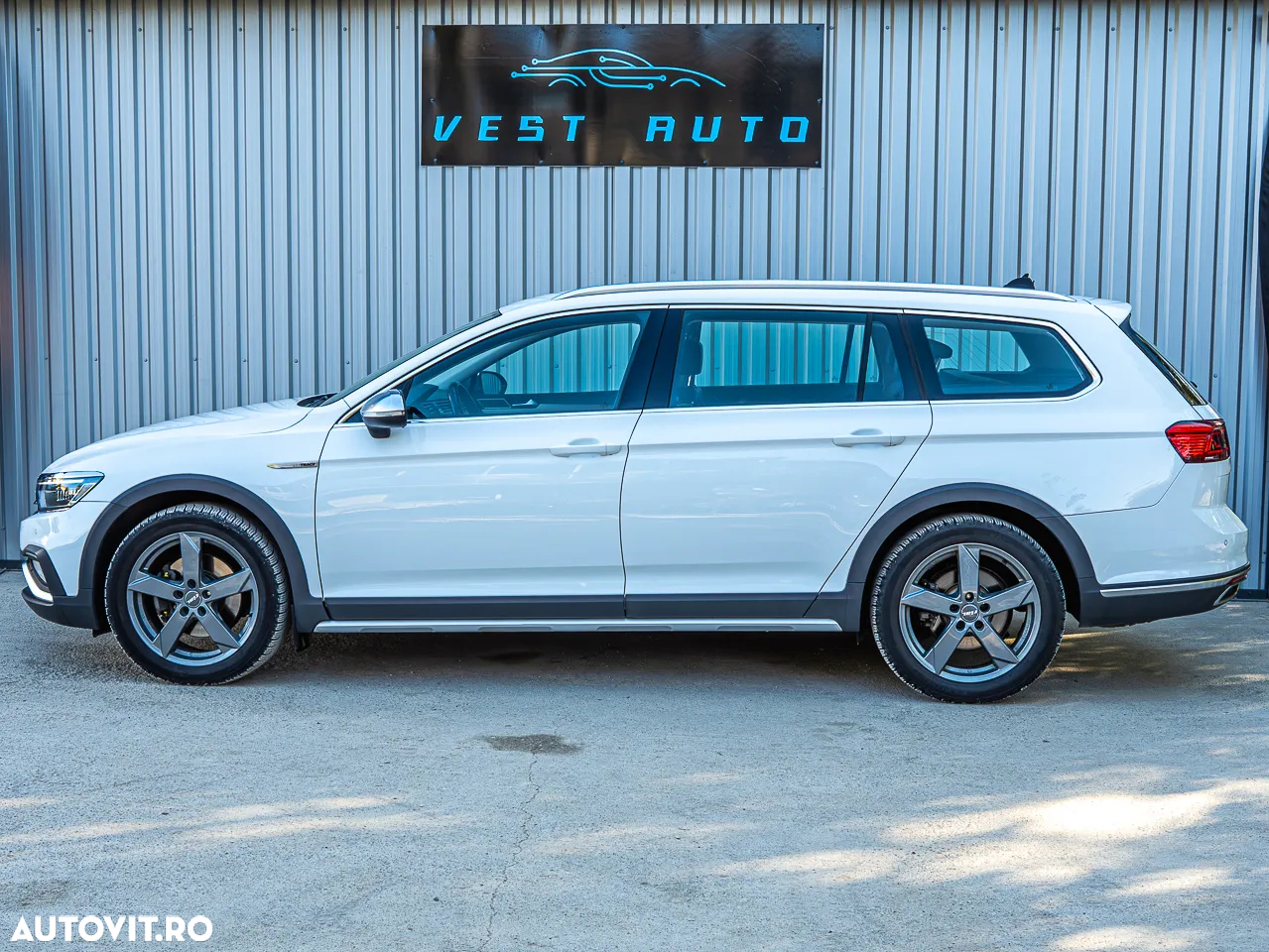 Volkswagen Passat Alltrack 2.0 TDI SCR 4Motion DSG - 10