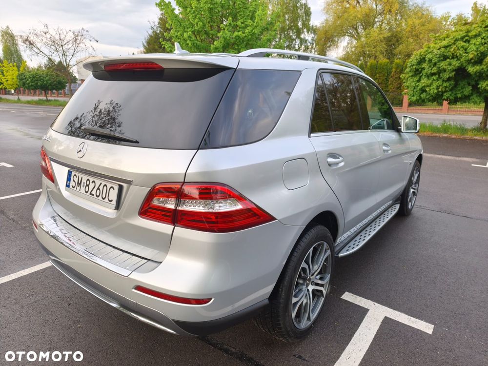 Mercedes-Benz ML 350 4MATIC (BlueEFFICIENCY) 7G-TRONIC - 4