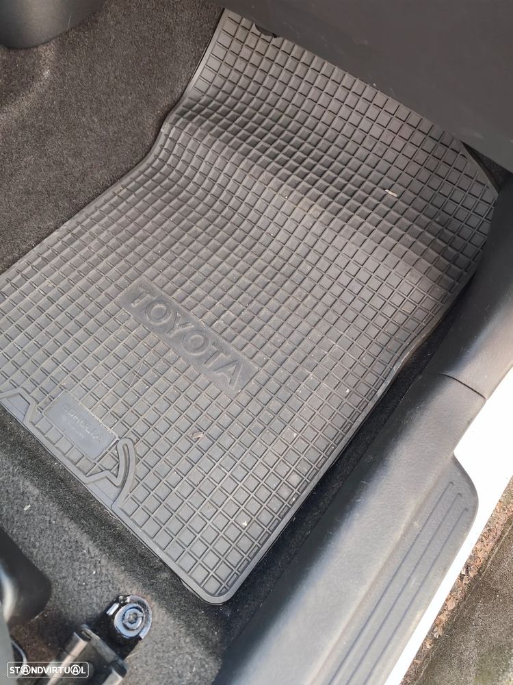 Toyota Yaris 1.0 Sol MMT AC - 5