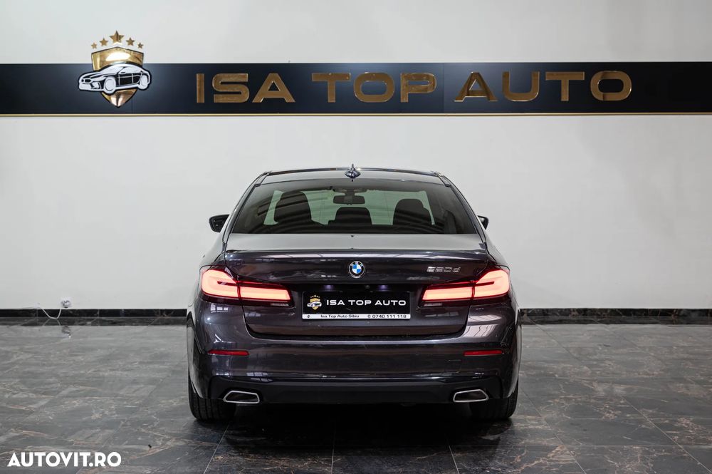 BMW Seria 5 520d Aut. Luxury Line - 34