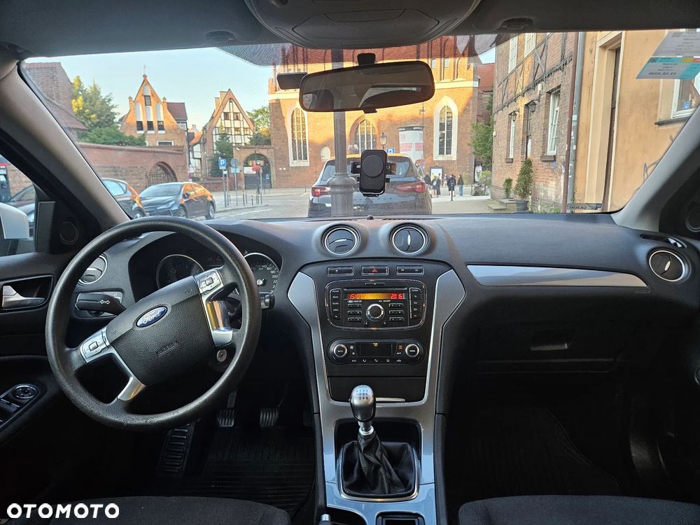 Ford Mondeo 2.0 TDCi Silver X Plus - 11