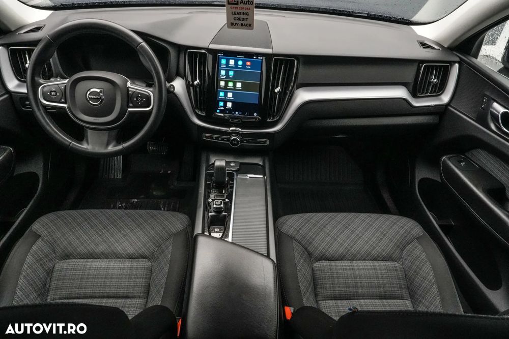 Volvo XC 60 B4 MHEV AT8 AWD Momentum Pro - 7