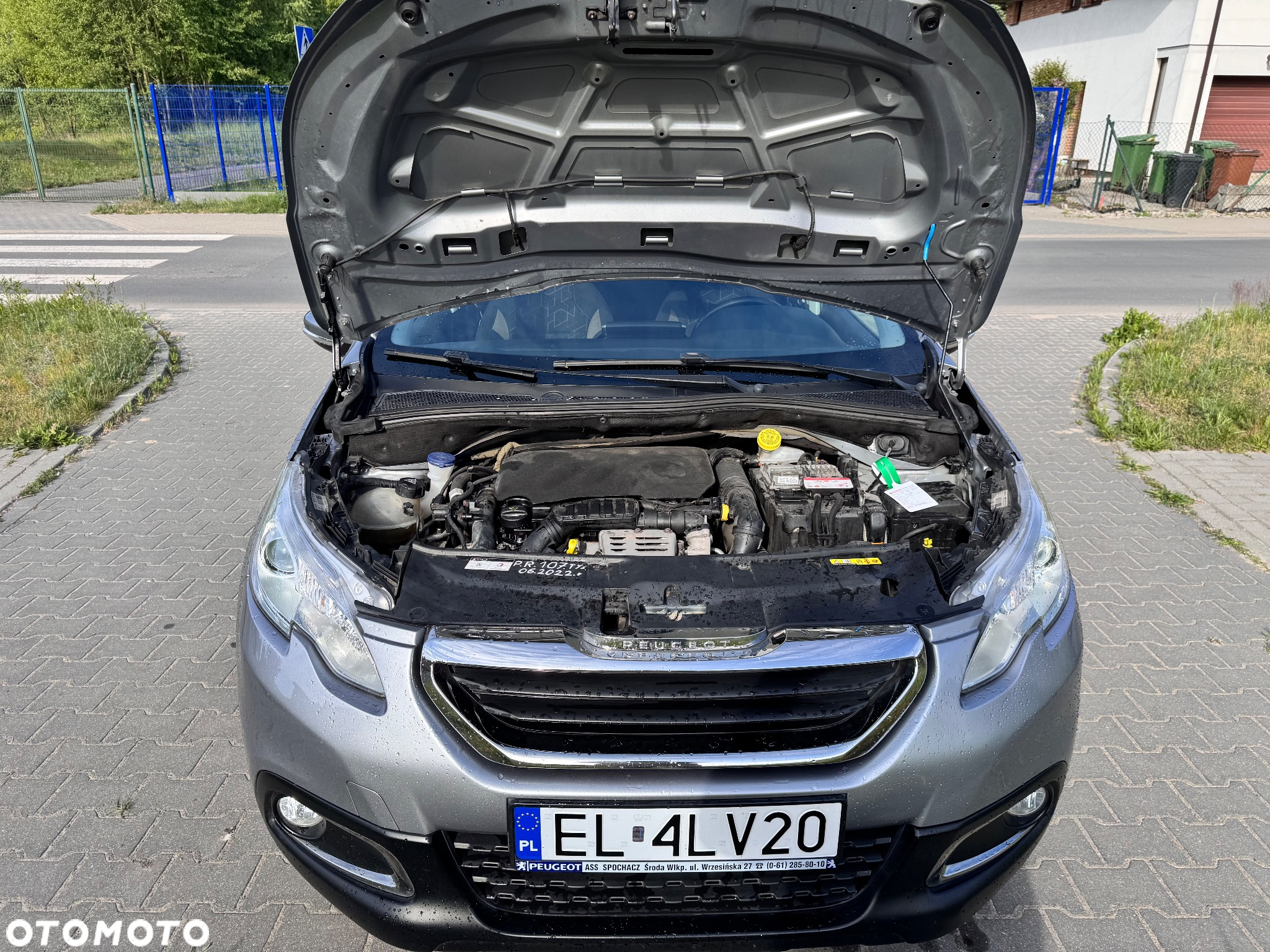 Peugeot 2008 1.2 Pure Tech Allure S&S - 18