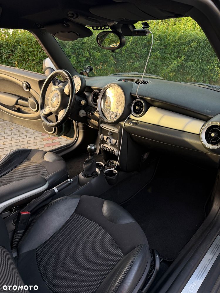 MINI Cooper Standard - 19