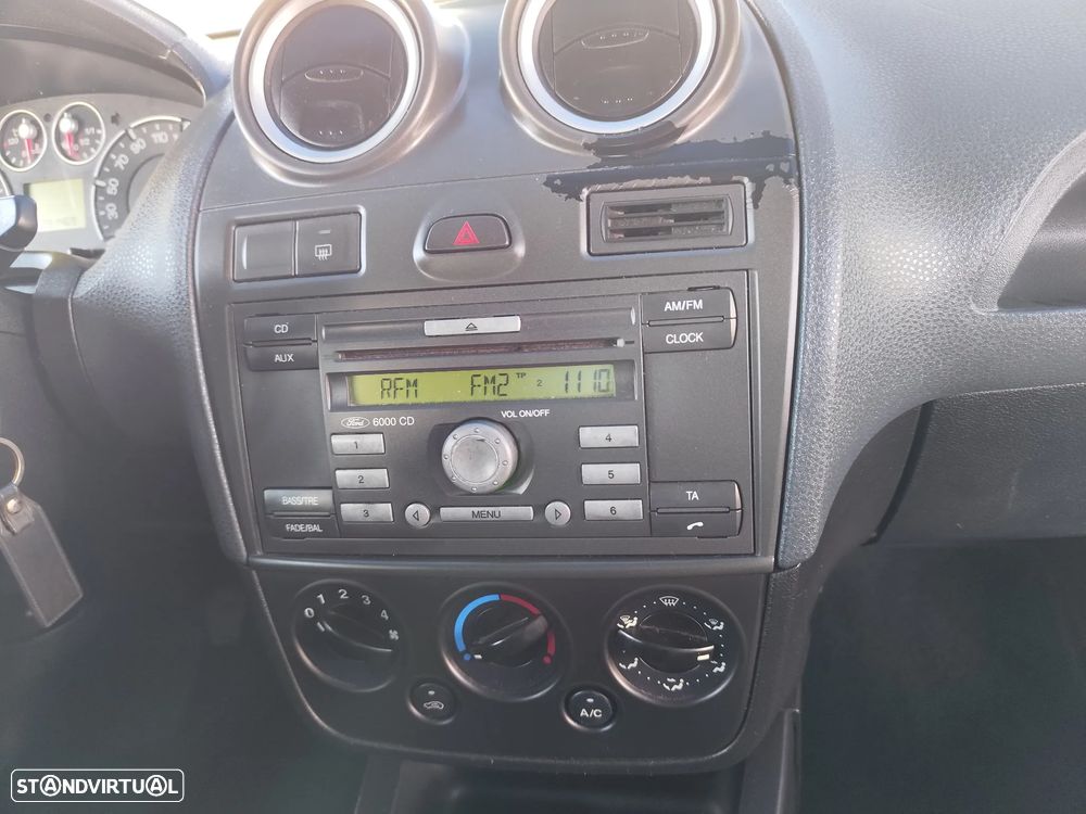 Ford Fiesta 1.25 Trend - 34