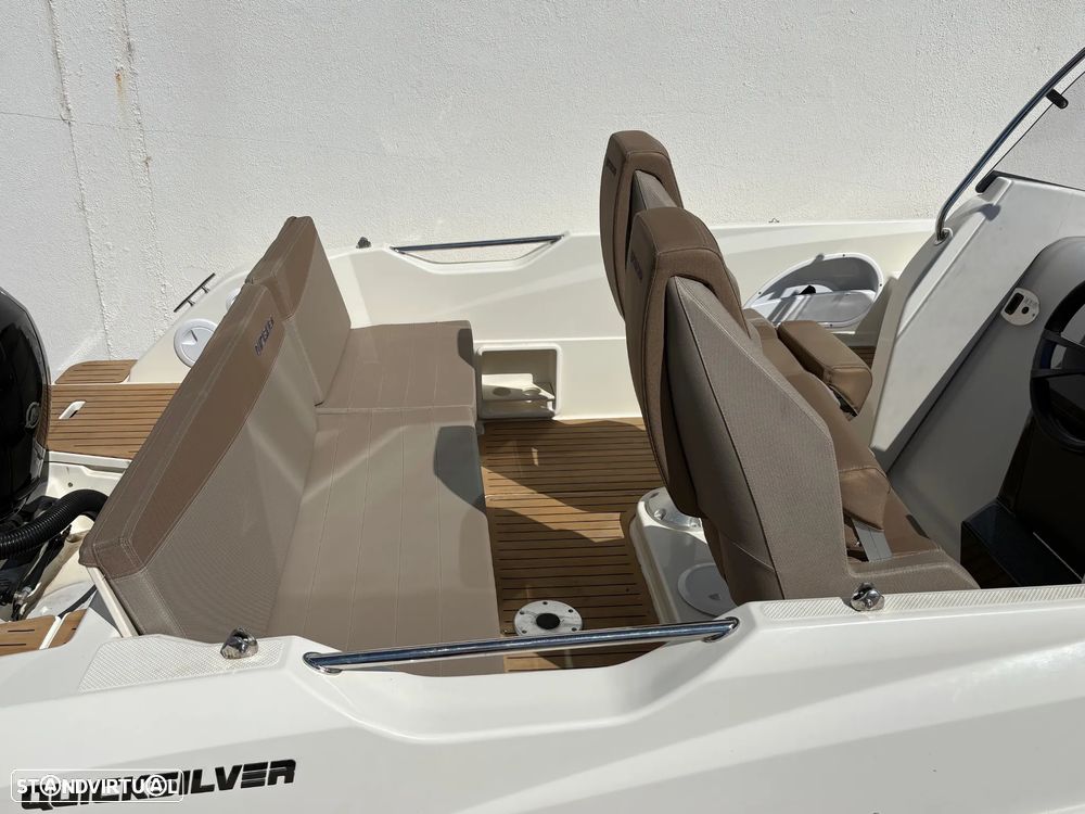 Quicksilver Activ 605 Sundeck - 12