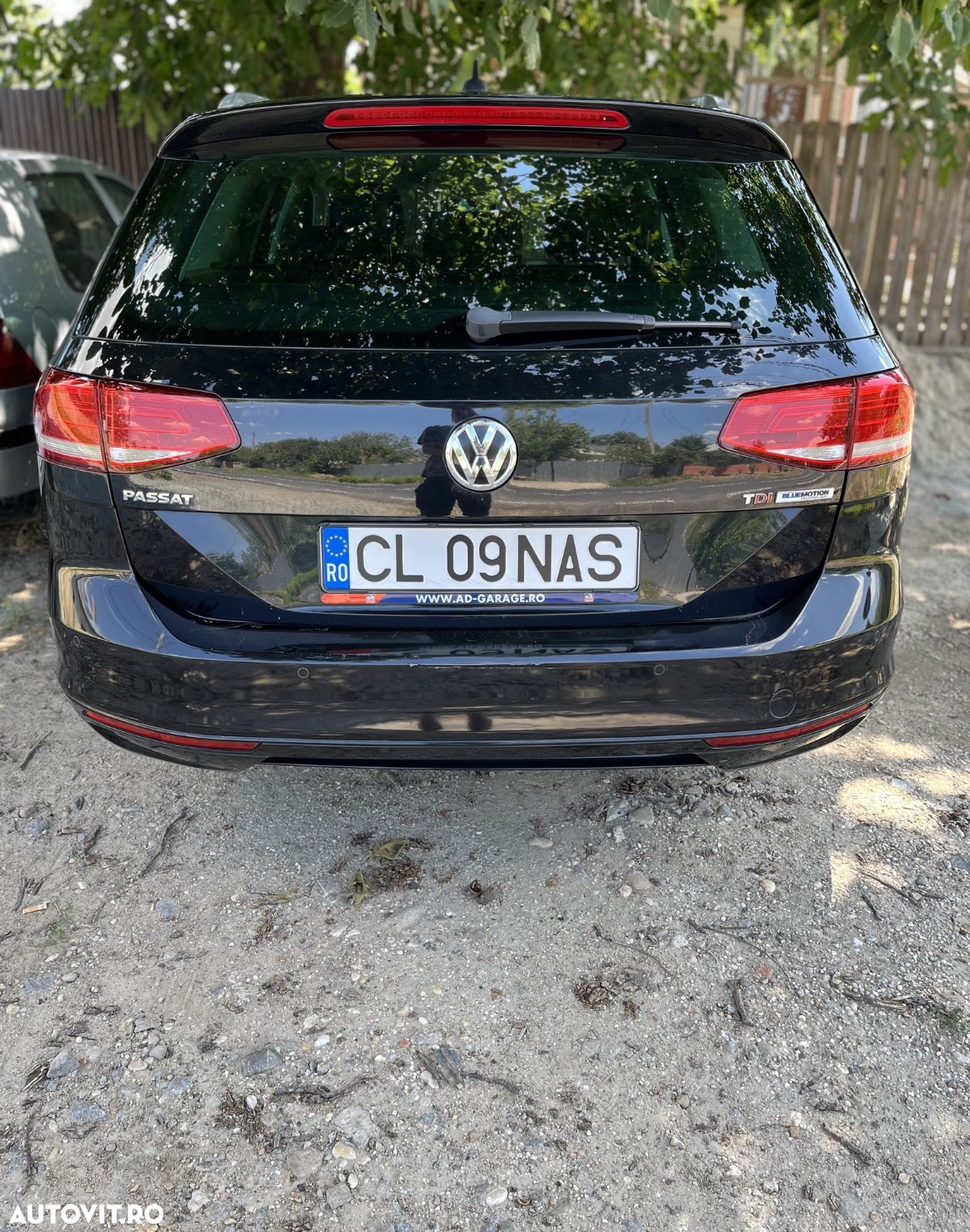 Volkswagen Passat - 4