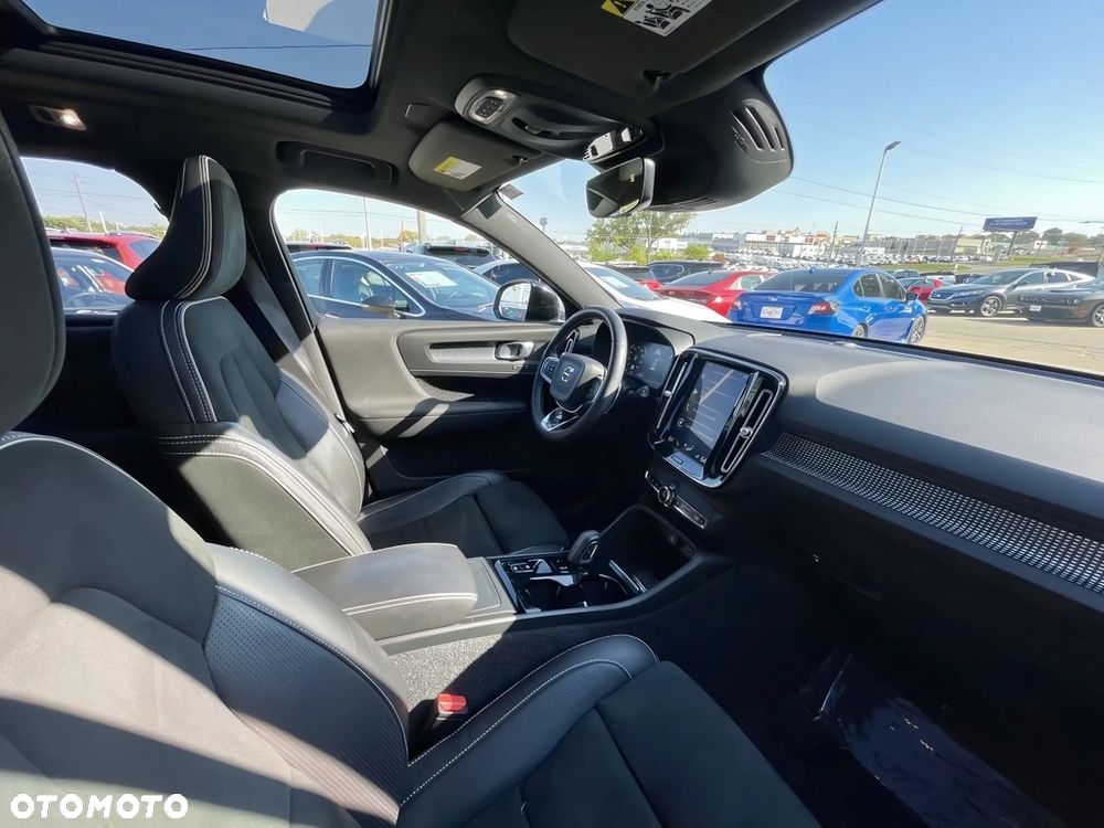 Volvo XC 40 T4 R-Design - 8